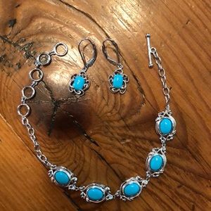 Turquoise bracelet with earrings
